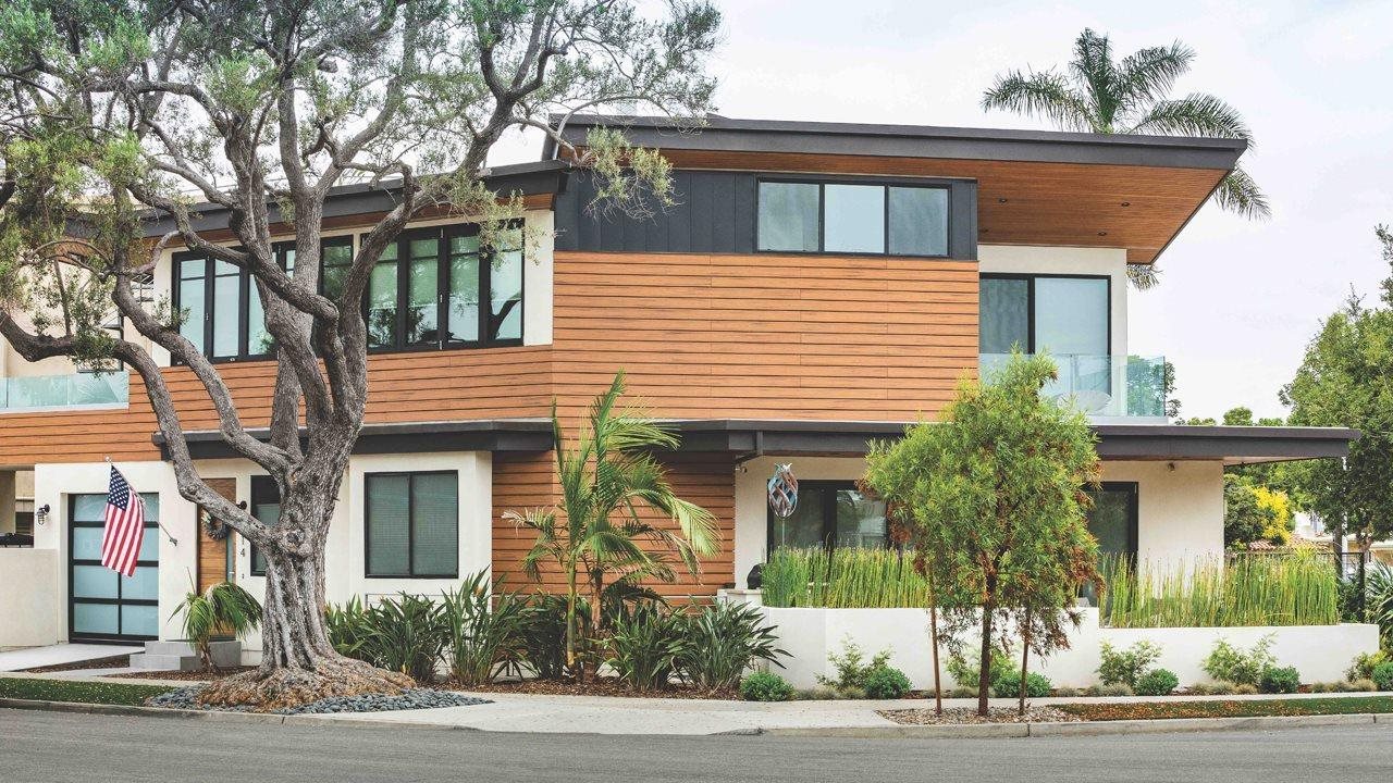 Cladding on the side of a modern style home