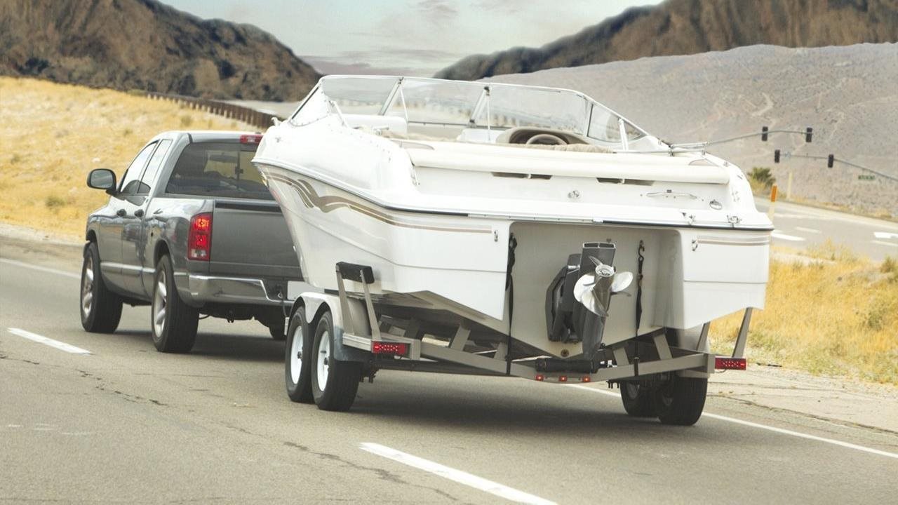 5 tips for towing trailers, boats and campers